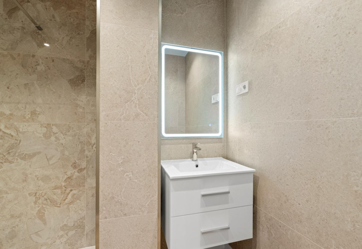 Reventa · Apartment · Torrevieja · Punta prima