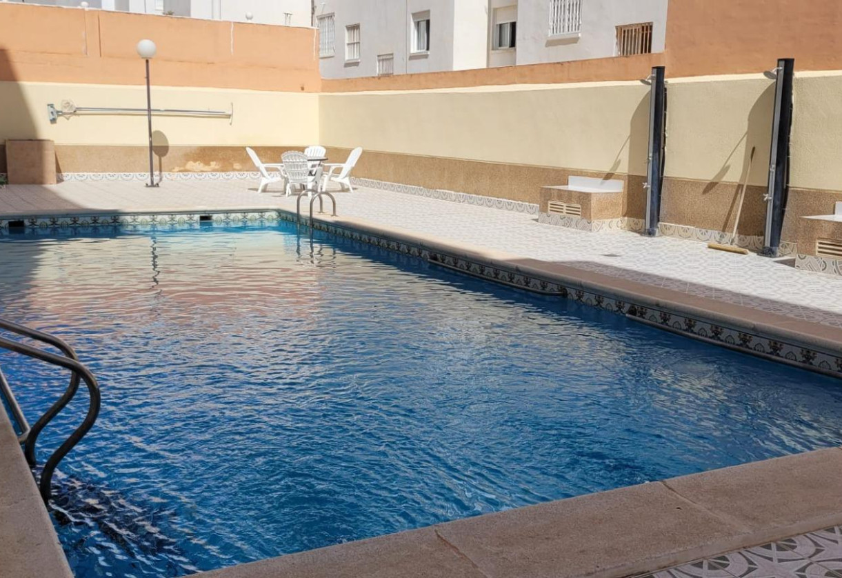 Reventa · Apartment · Torrevieja · Playa del cura