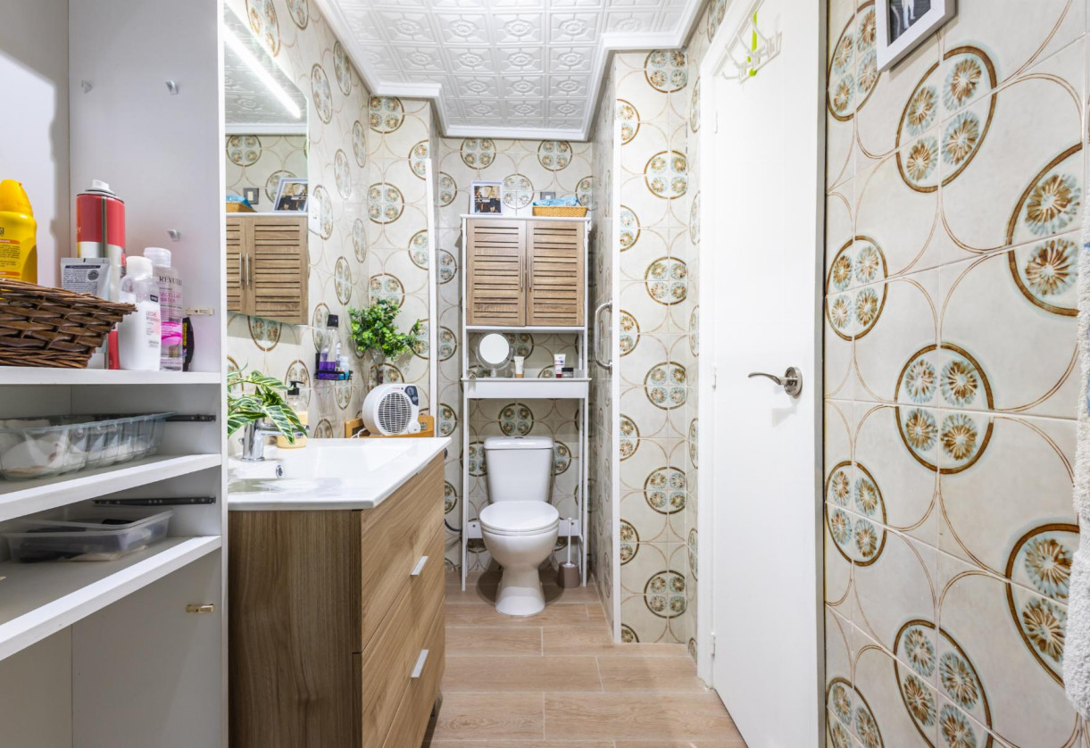 Reventa · APARTAMENTO · Torrevieja · Playa del Acequión
