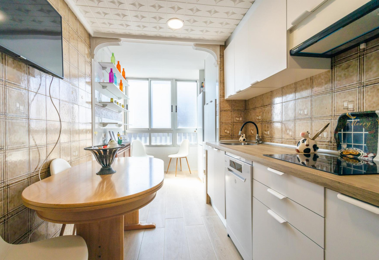 Reventa · APARTAMENTO · Torrevieja · Playa del Acequión