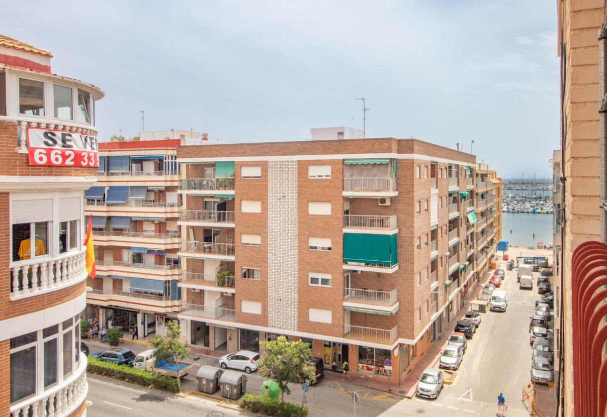 Reventa · APARTAMENTO · Torrevieja · Playa Acequion