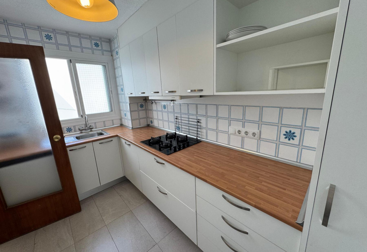 Reventa · APARTAMENTO · Torrevieja · Playa Acequion