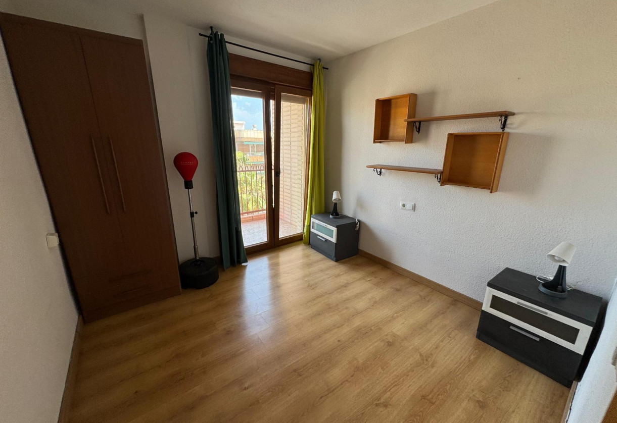 Reventa · APARTAMENTO · Torrevieja · Playa Acequion