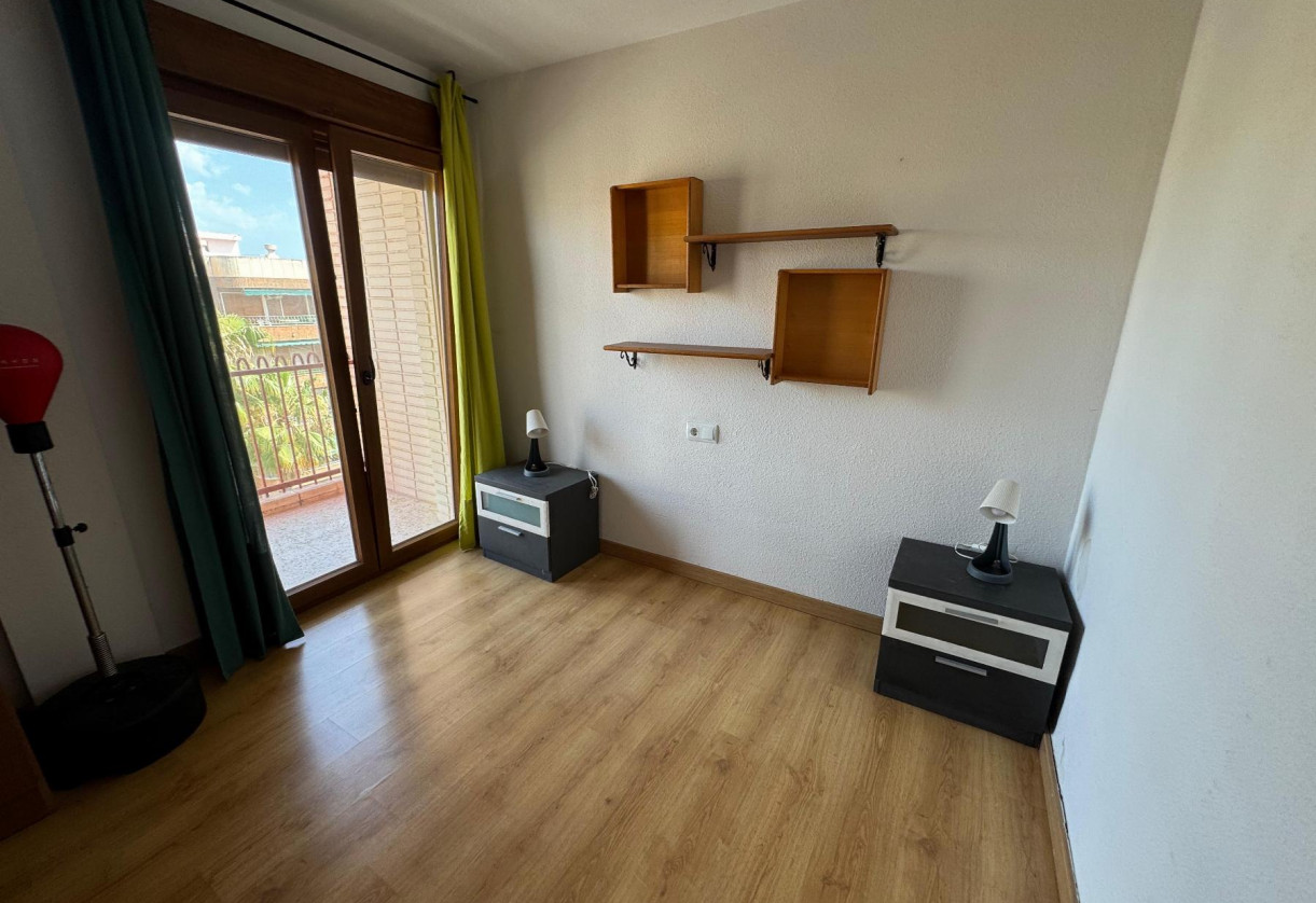 Reventa · APARTAMENTO · Torrevieja · Playa Acequion