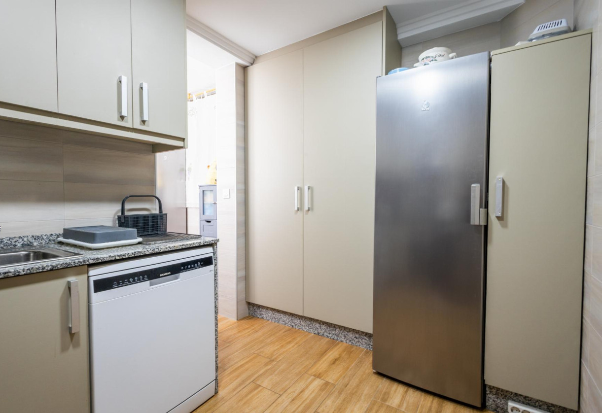 Reventa · APARTAMENTO · Torrevieja · Playa del Acequión