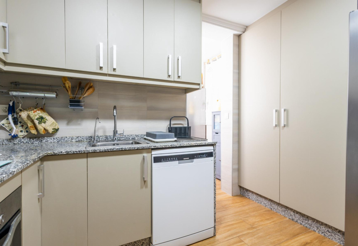 Reventa · APARTAMENTO · Torrevieja · Playa del Acequión