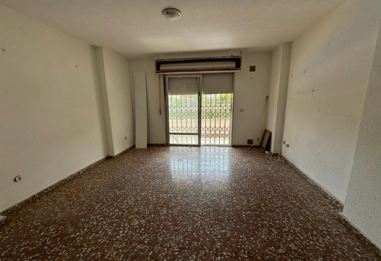 Reventa · APARTAMENTO · Torrevieja · Punta Prima