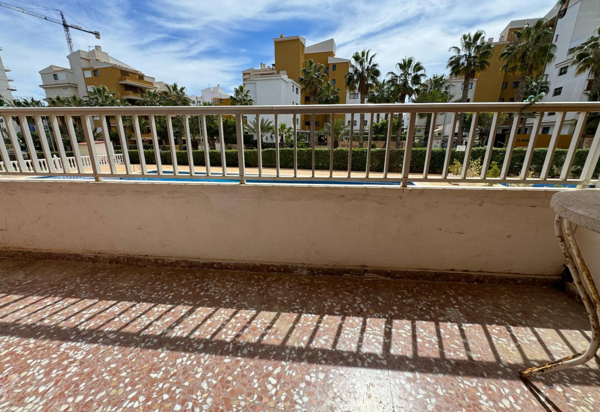 Reventa · APARTAMENTO · Torrevieja · Punta Prima