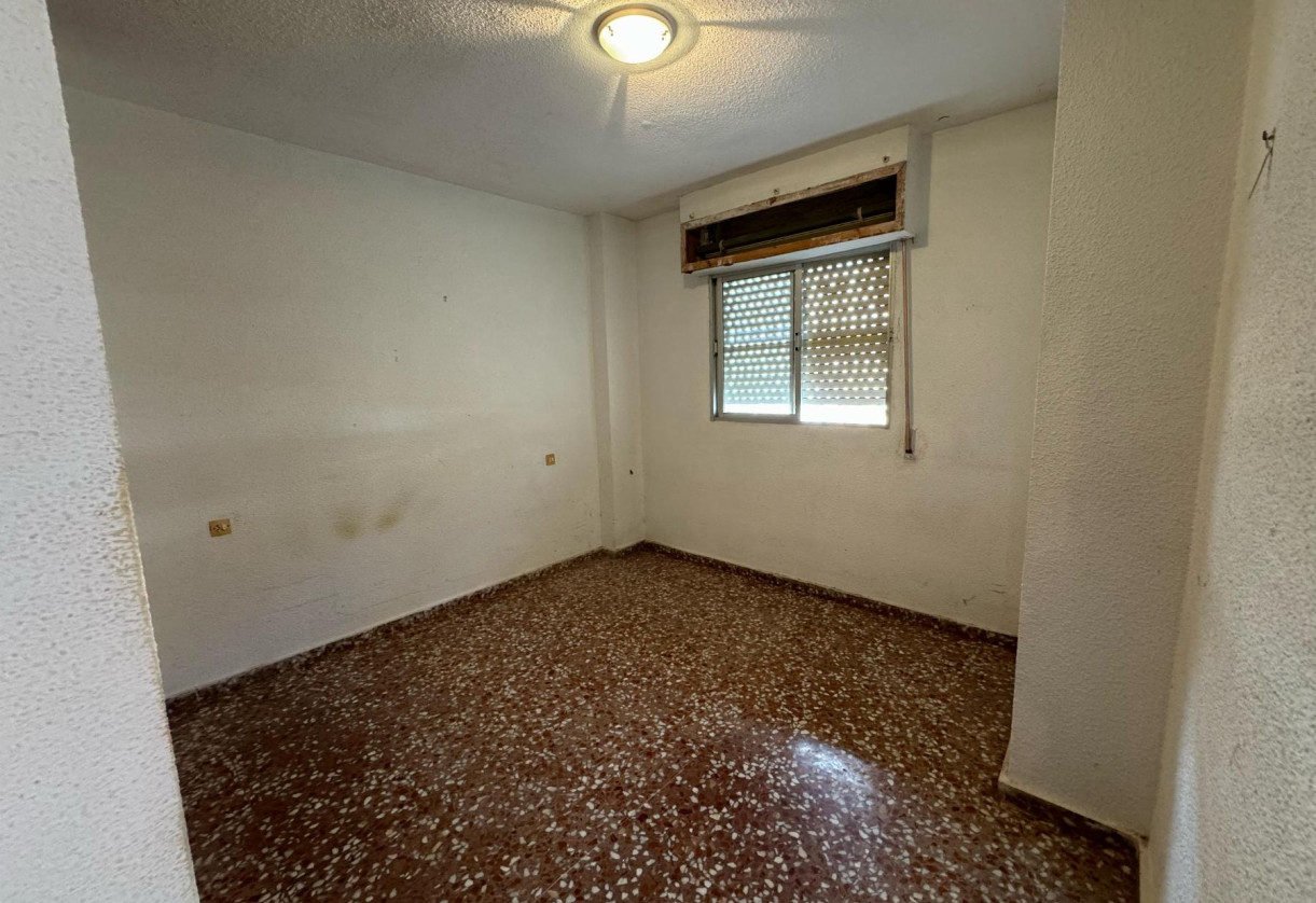 Reventa · APARTAMENTO · Torrevieja · Punta Prima