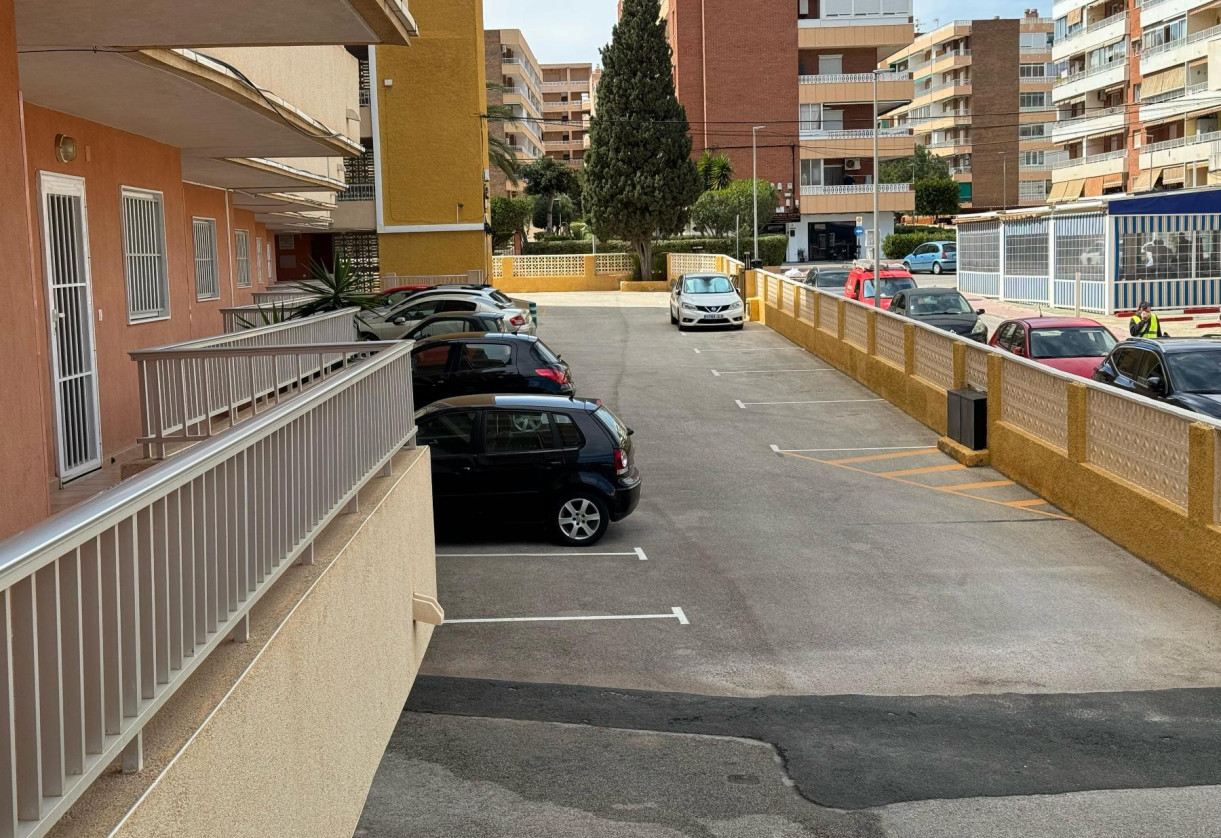 Reventa · APARTAMENTO · Torrevieja · Punta Prima
