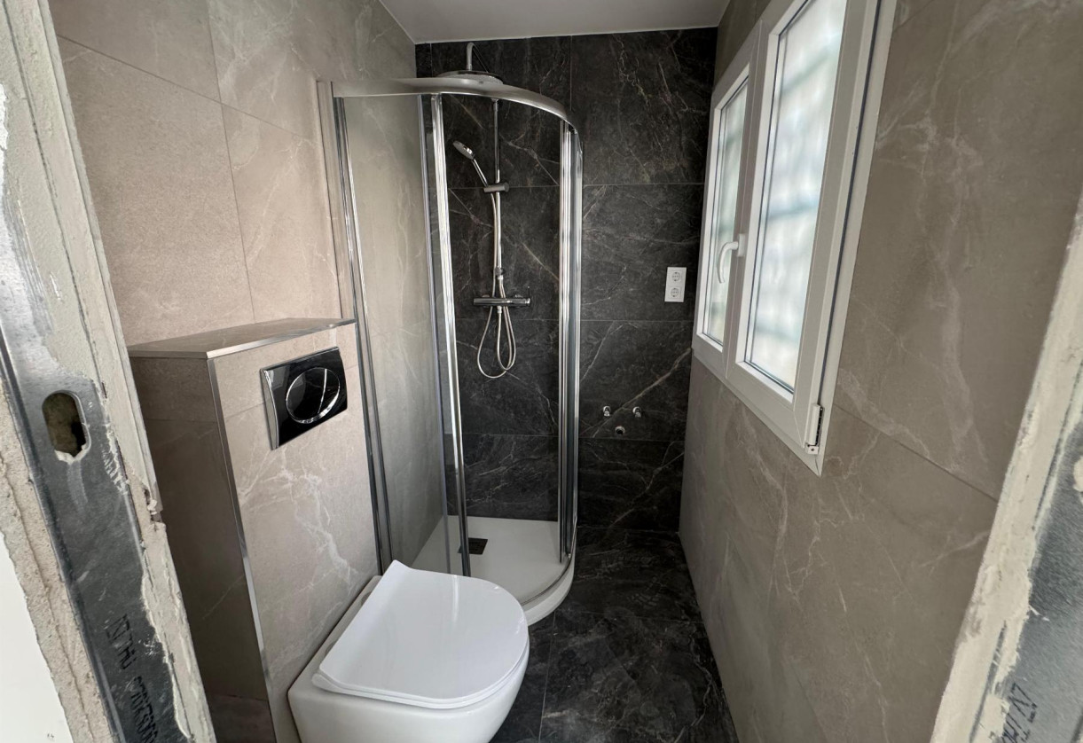 Reventa · APARTAMENTO · Torrevieja · Playa del Acequión