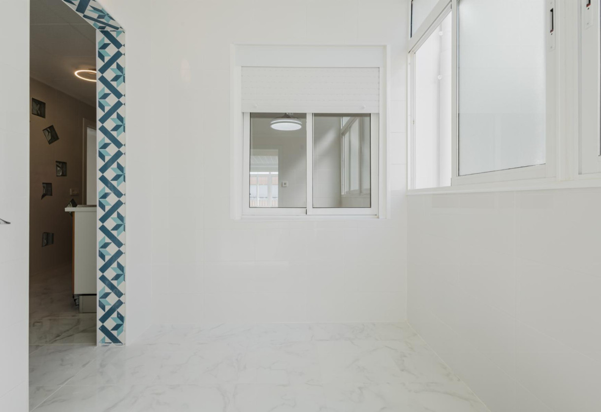 Reventa · APARTAMENTO · Torrevieja · Playa de La Acequion