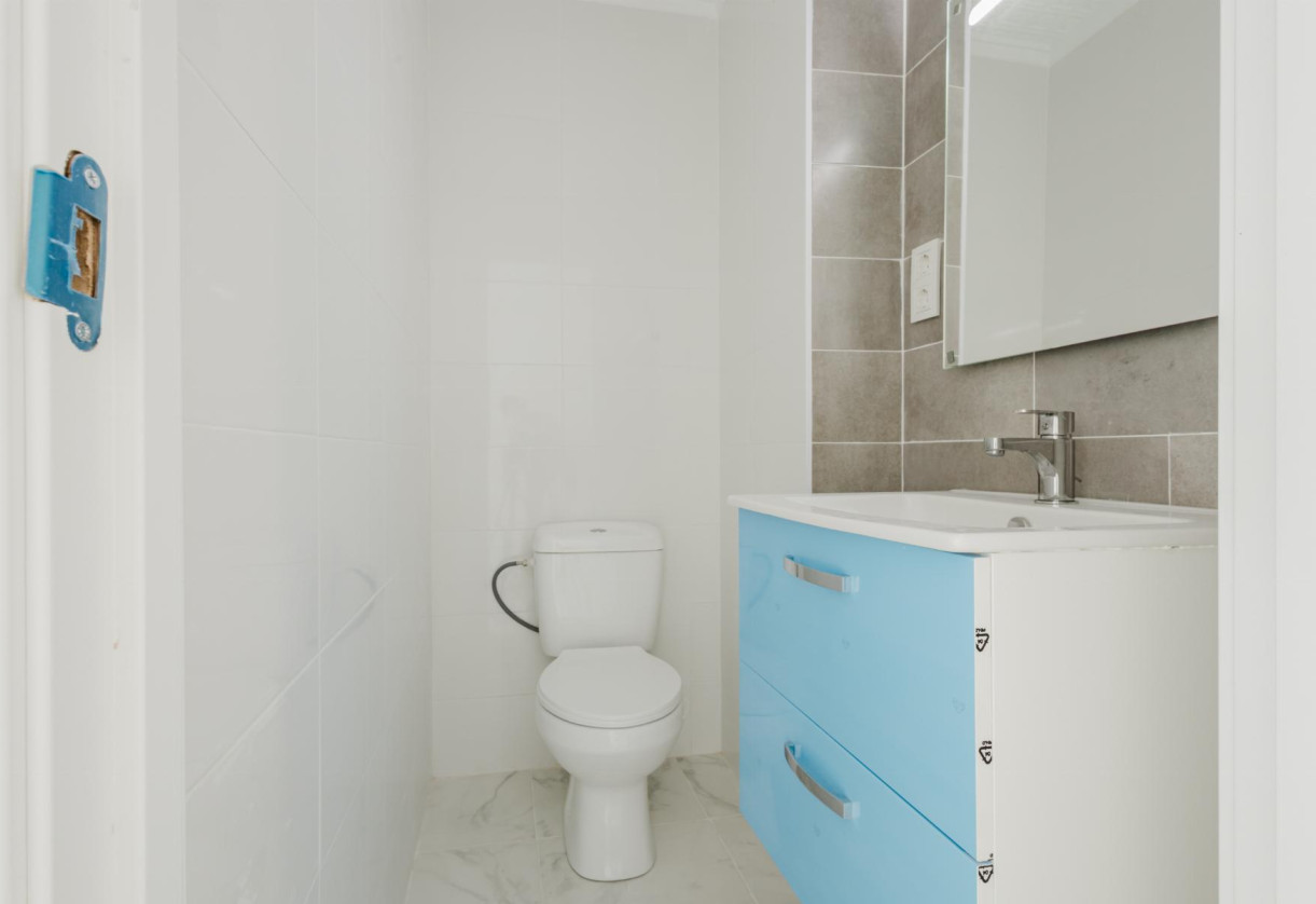 Reventa · APARTAMENTO · Torrevieja · Playa de La Acequion