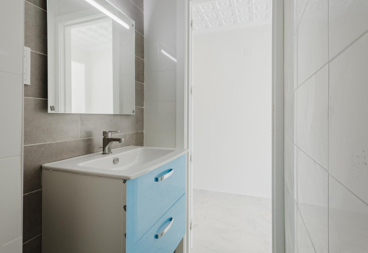 Reventa · APARTAMENTO · Torrevieja · Playa de La Acequion