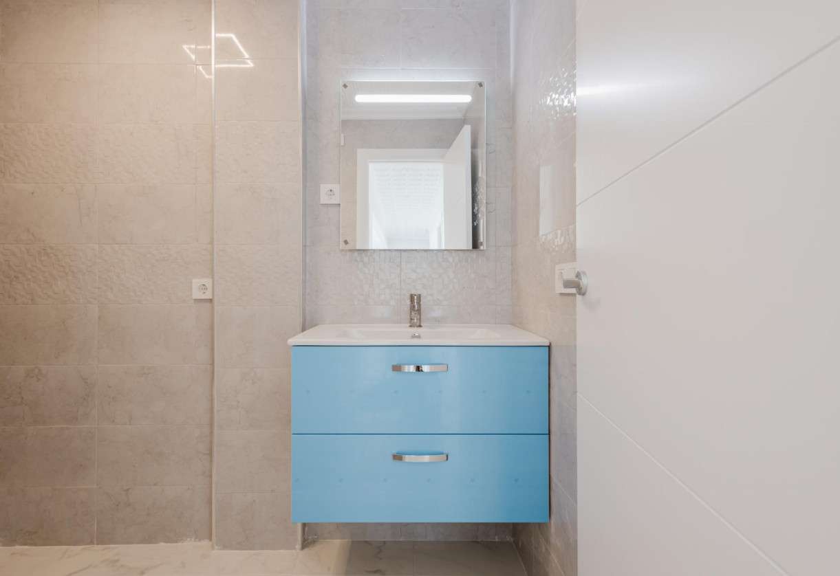 Reventa · APARTAMENTO · Torrevieja · Playa de La Acequion