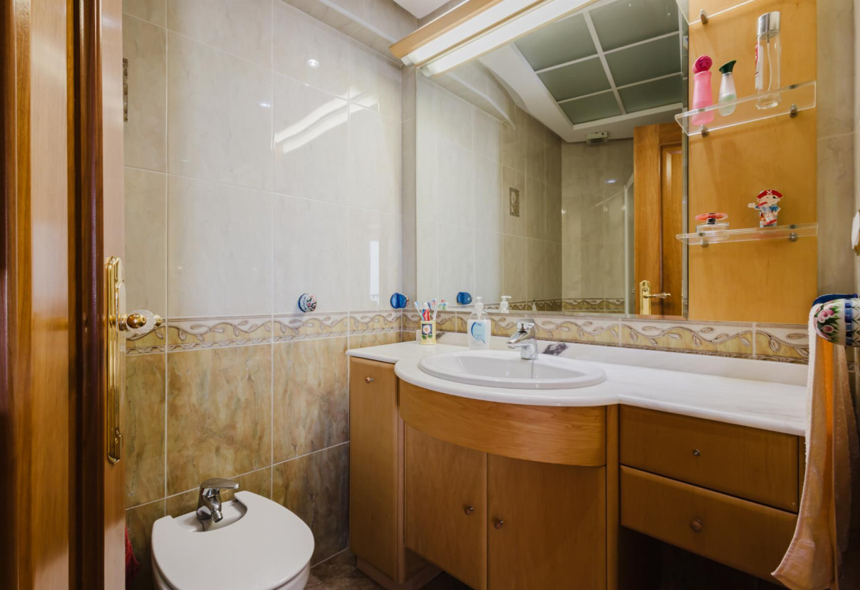 Reventa · APARTAMENTO · Torrevieja · PLAYA NAUFRAGOS