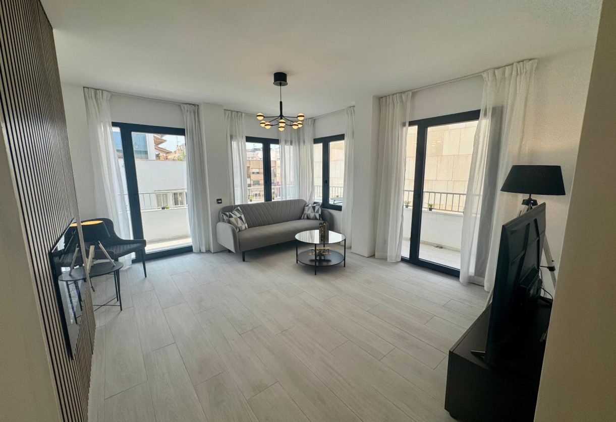 Reventa · APARTAMENTO · Torrevieja · CLUB NAUTICO TORREVIEJA