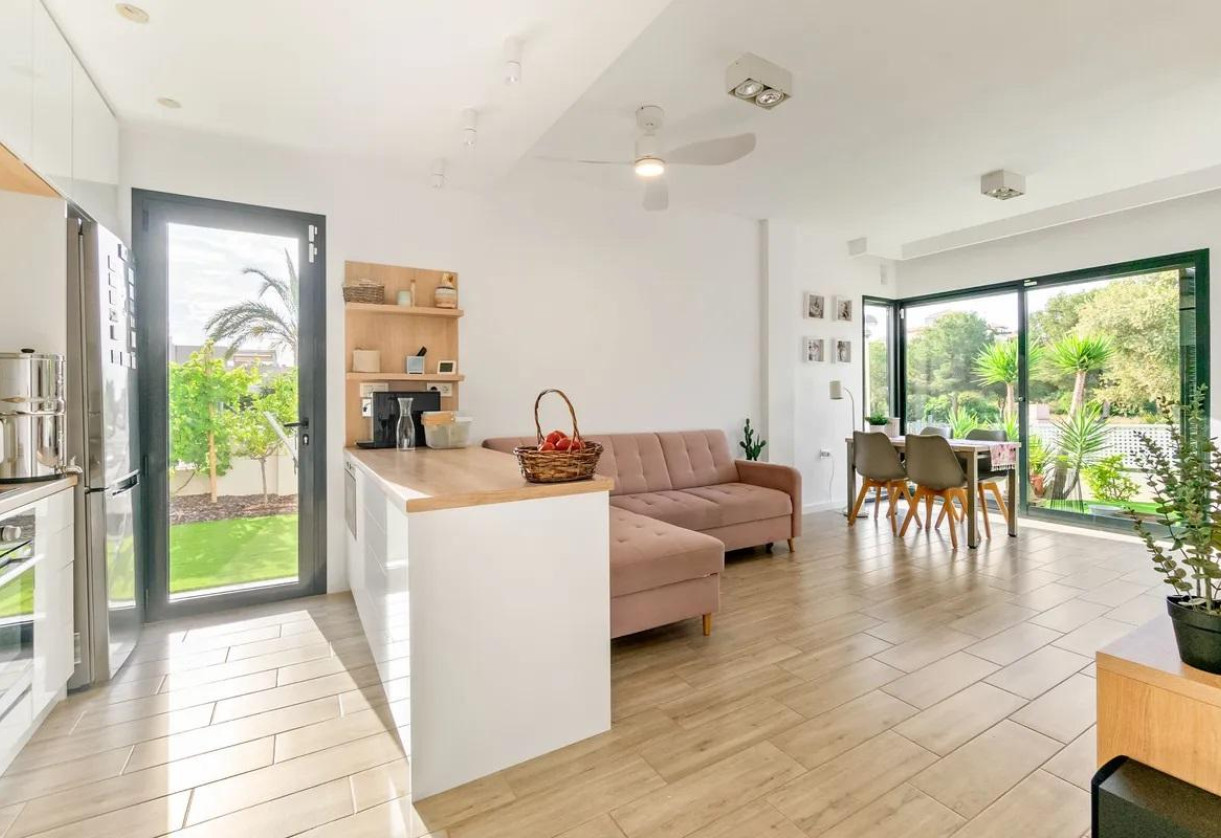 Reventa · Chalet · Orihuela Costa · La Zenia