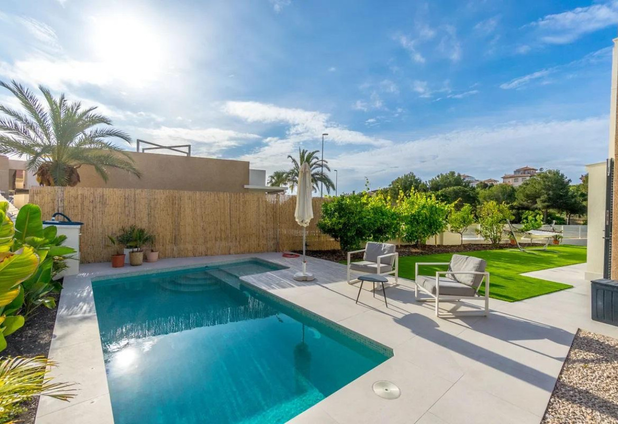 Reventa · Chalet · Orihuela Costa · La Zenia