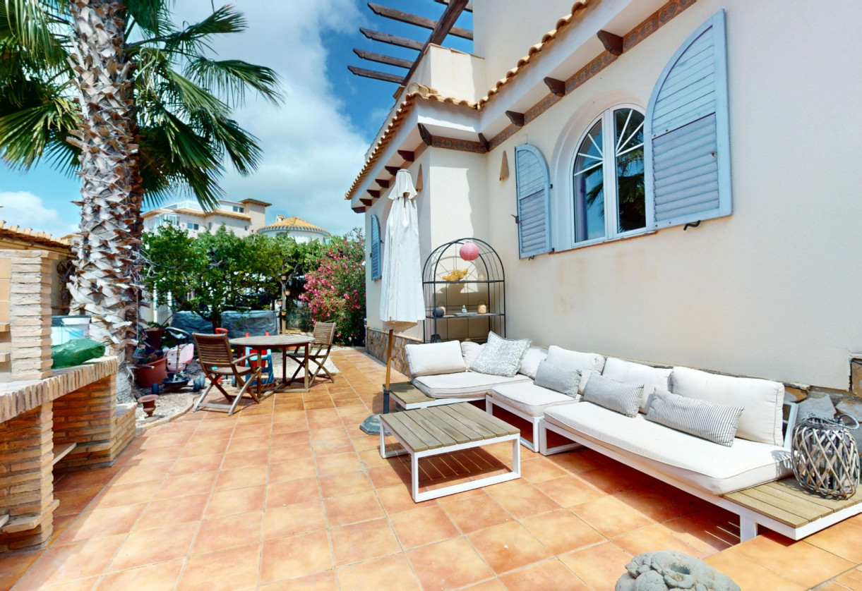 Resale · Villa · Orihuela Costa · La Zenia