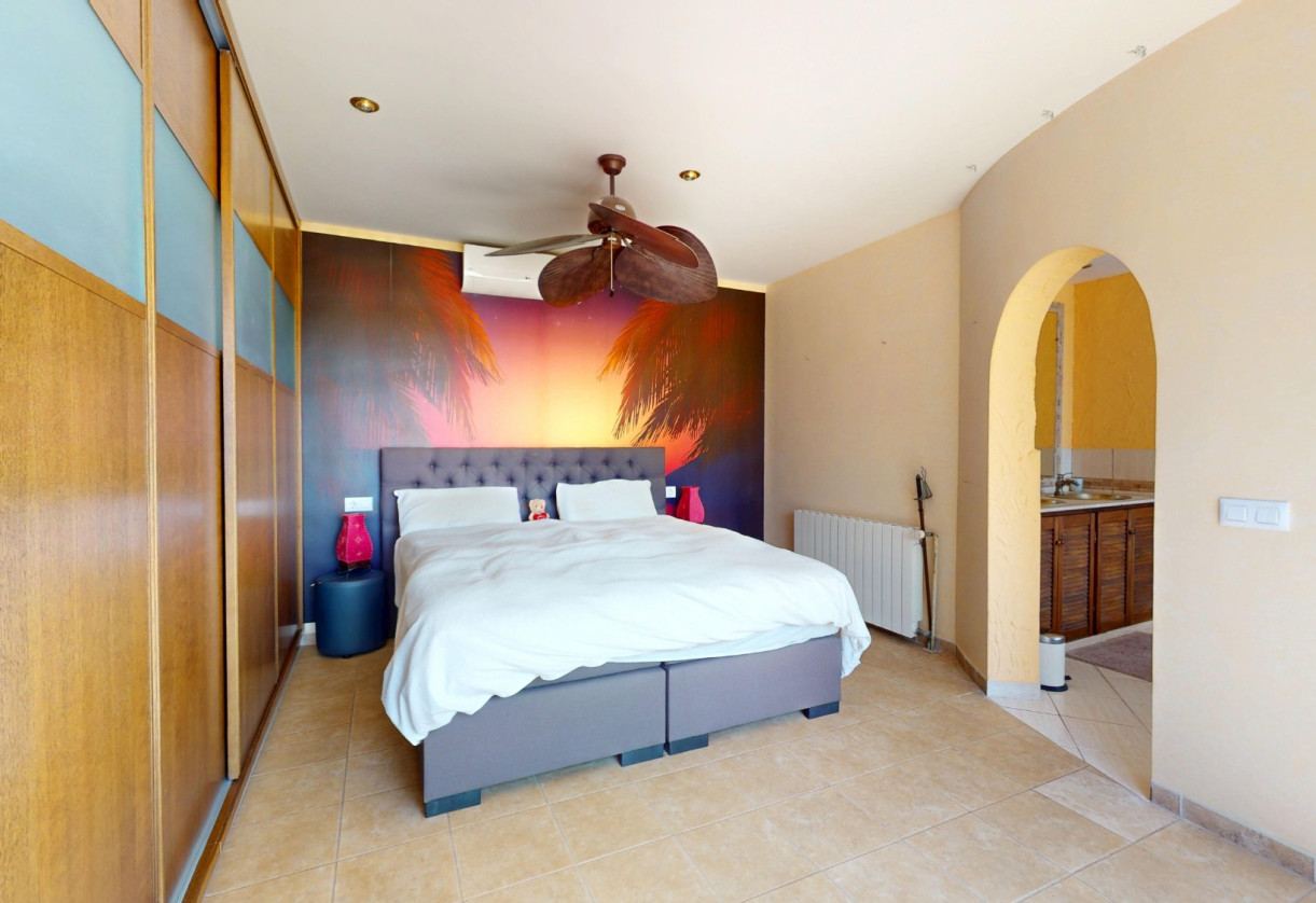 Resale · Villa · Orihuela Costa · La Zenia