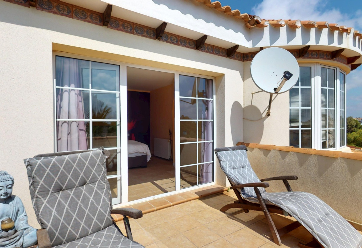 Resale · Villa · Orihuela Costa · La Zenia