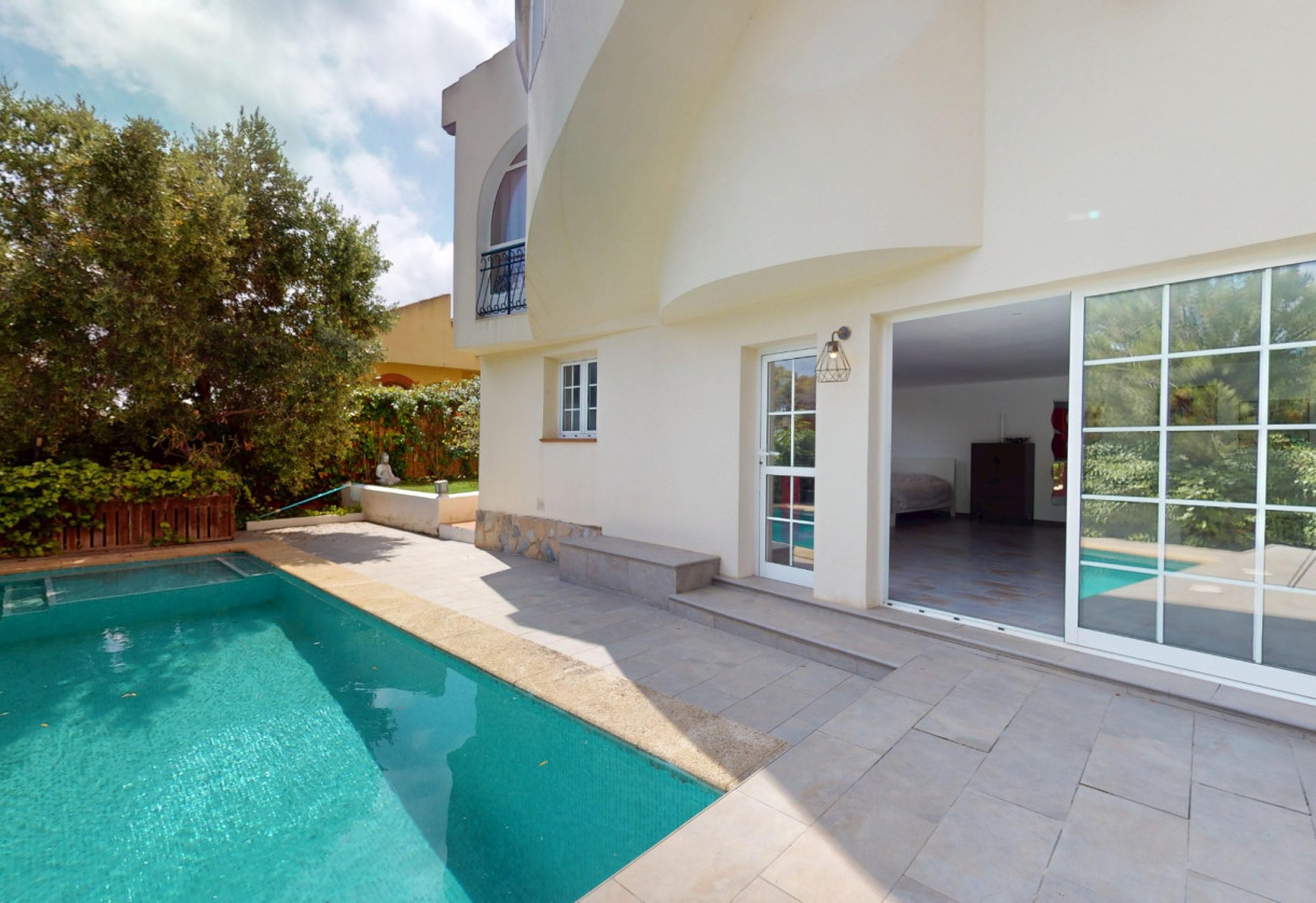 Resale · Villa · Orihuela Costa · La Zenia