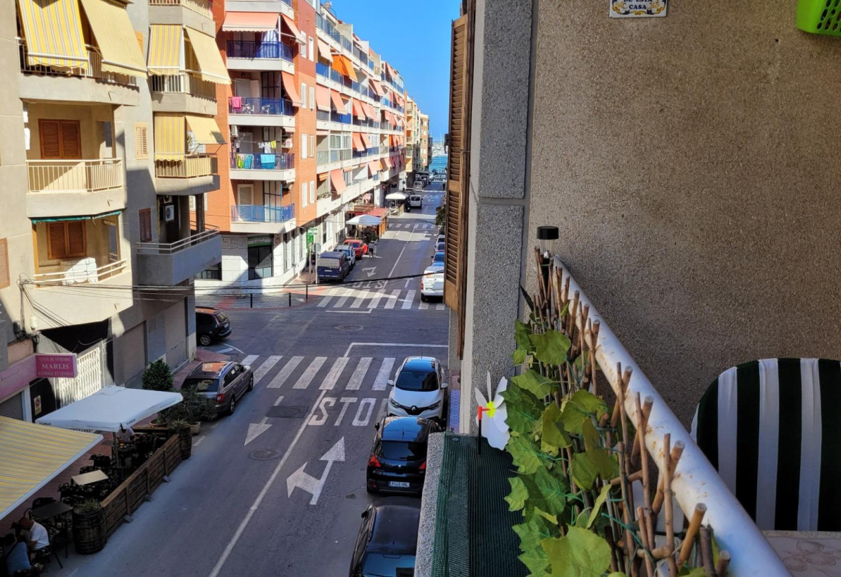Resale · Apartment · Torrevieja · Acequion