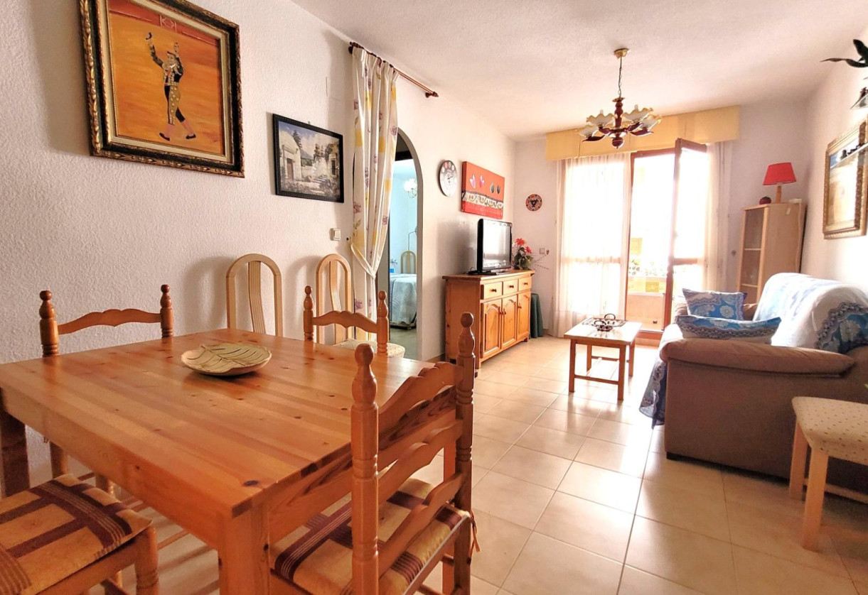 Resale · Apartment · Torrevieja · Acequion