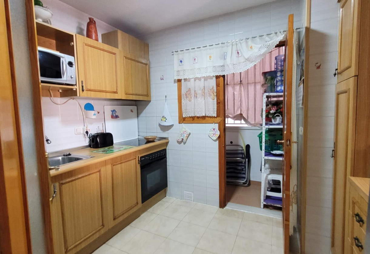 Resale · Apartment · Torrevieja · Acequion
