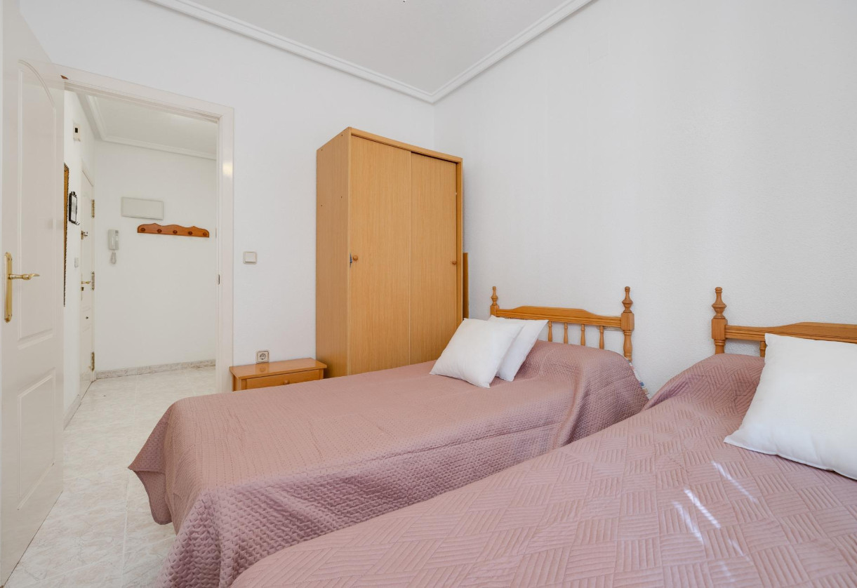 Resale · Apartment · Torrevieja · Playa del cura