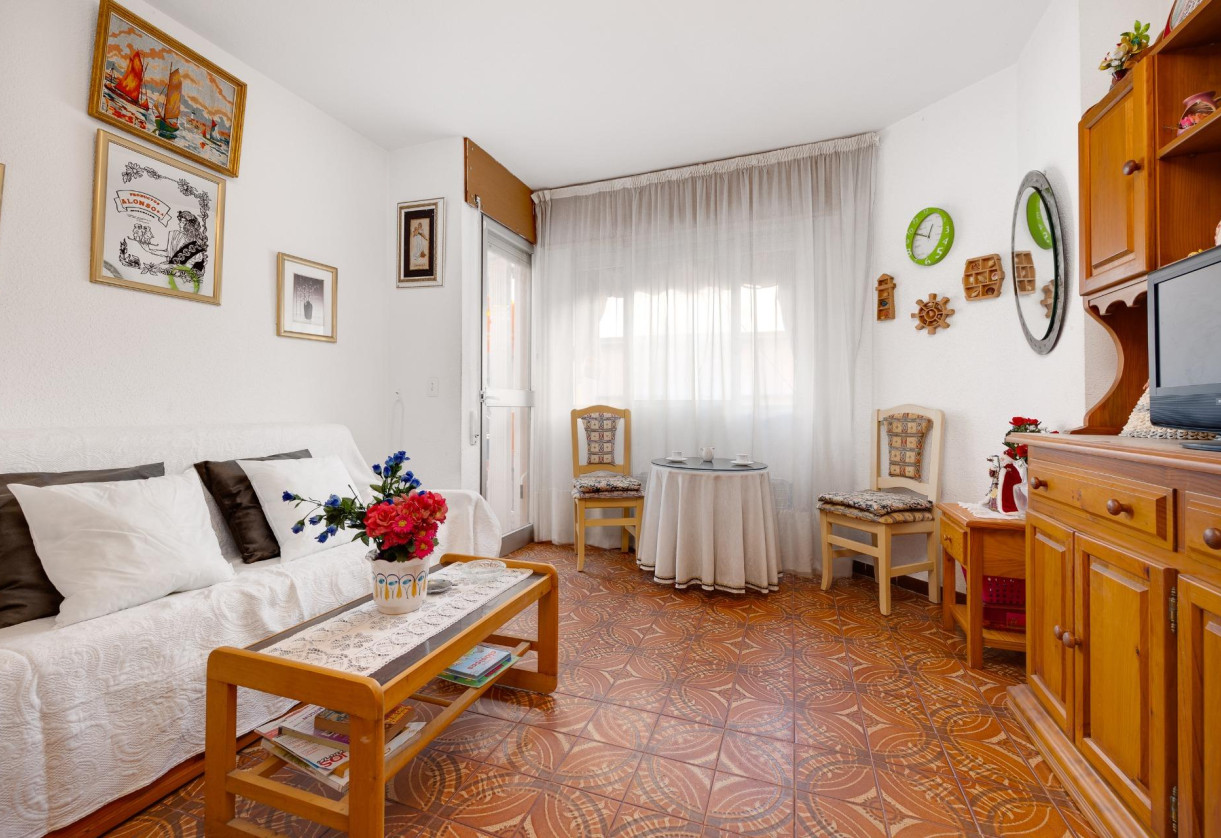 Reventa · Apartment · Torrevieja · Playa del cura