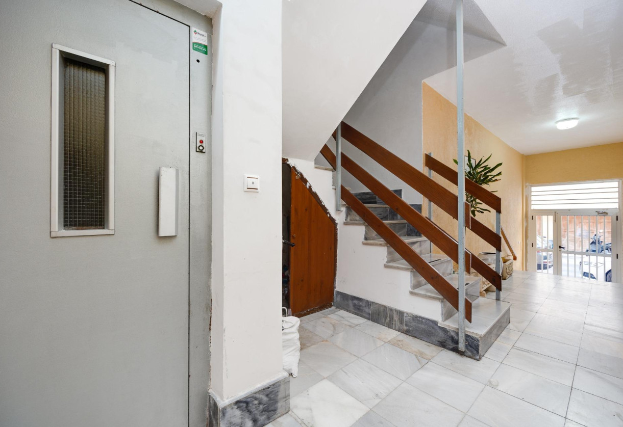 Reventa · Apartment · Torrevieja · Playa del cura