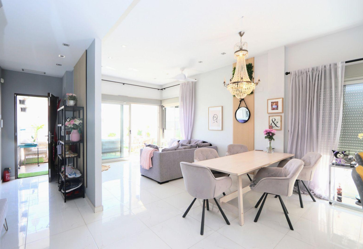 Resale · Chalet · Orihuela Costa · villamartin