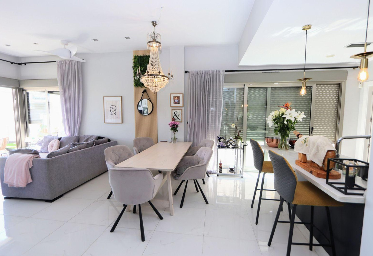 Resale · Chalet · Orihuela Costa · villamartin
