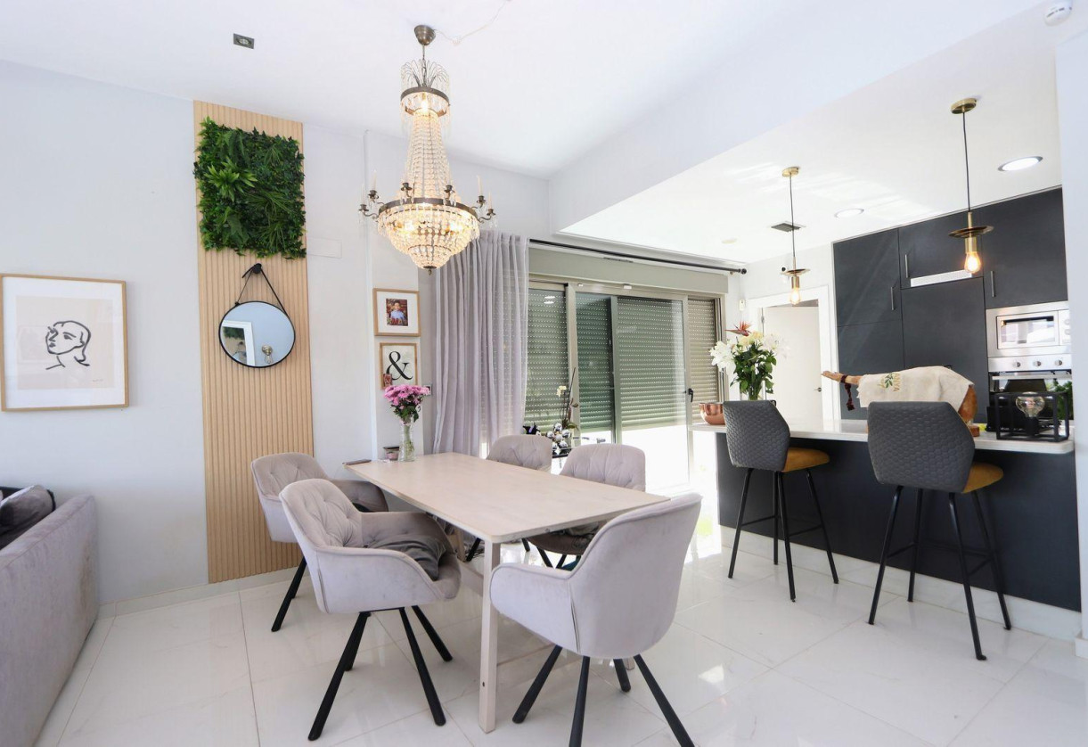 Resale · Chalet · Orihuela Costa · villamartin
