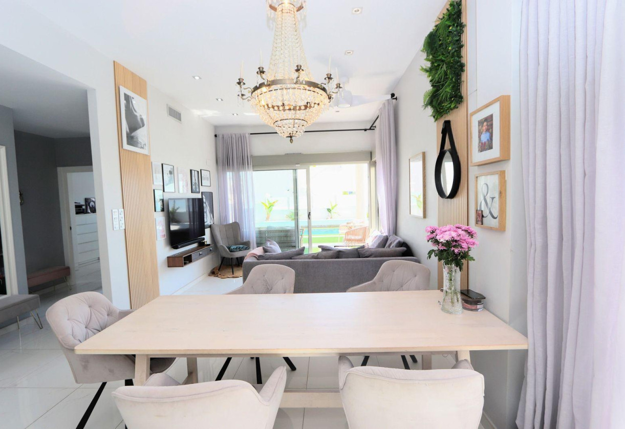 Resale · Chalet · Orihuela Costa · villamartin