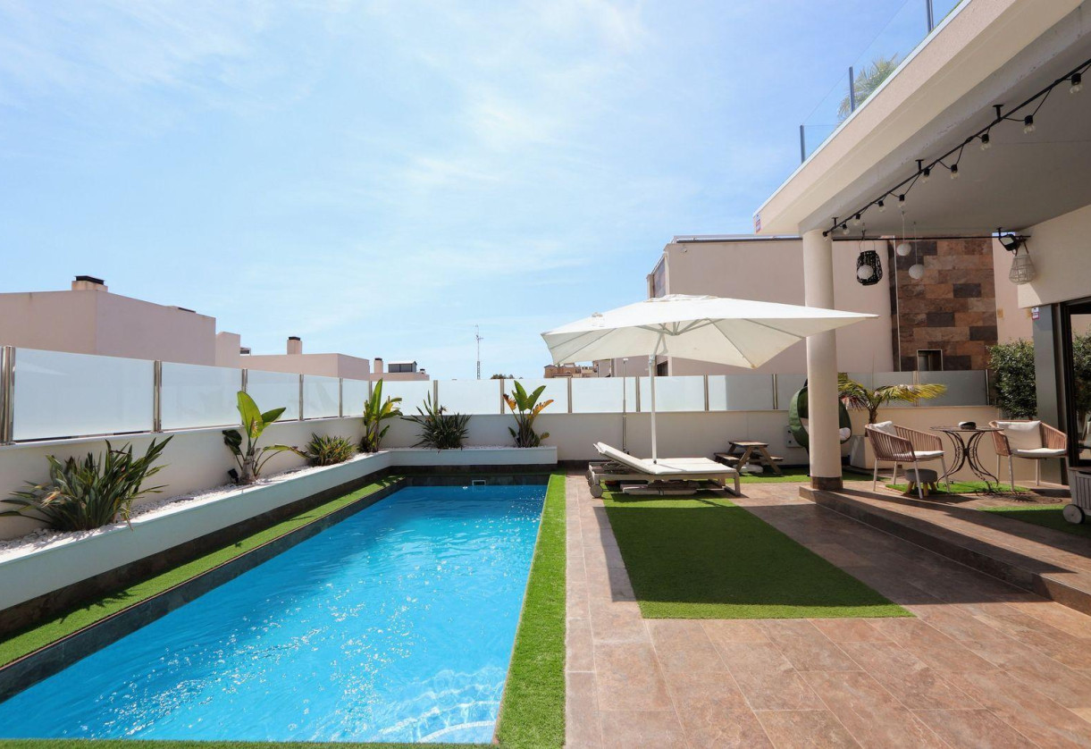 Resale · Chalet · Orihuela Costa · villamartin