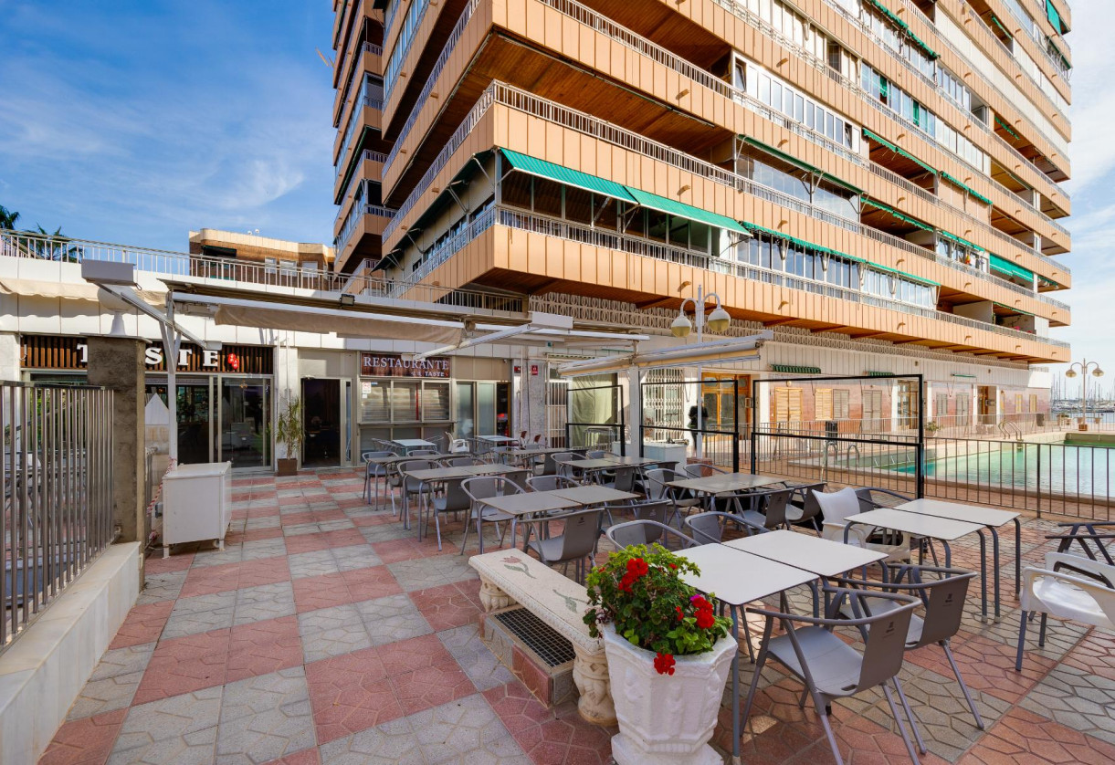 Resale · APARTAMENTO · Torrevieja · Playa Acequion