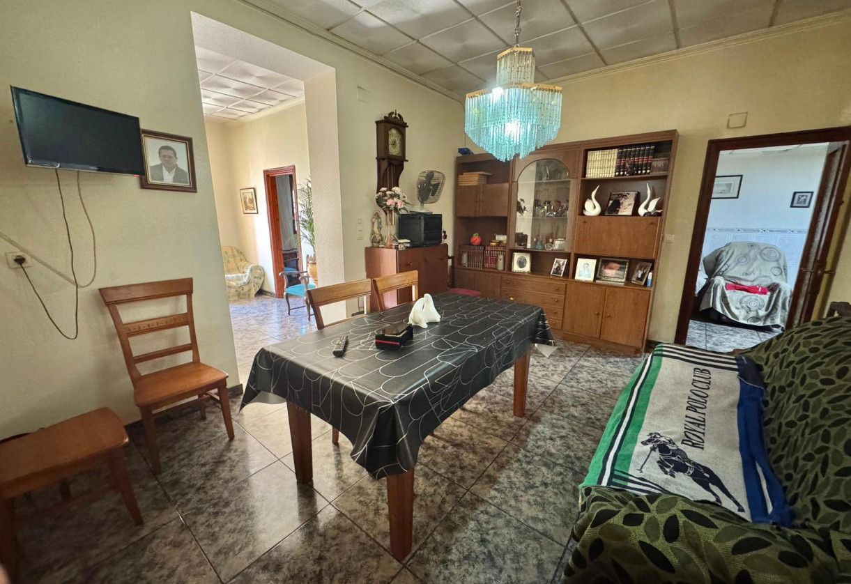 Reventa · Casa · Benejuzar