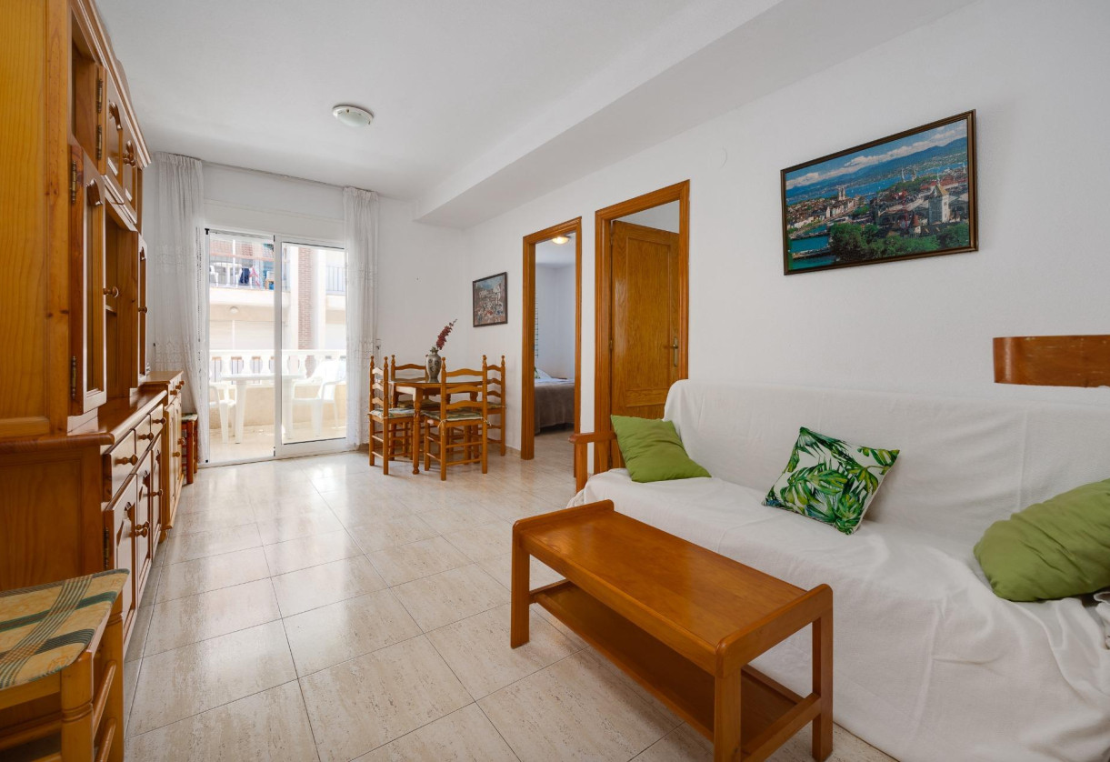 Rynek wtórny · Apartment · Torrevieja · Playa del cura