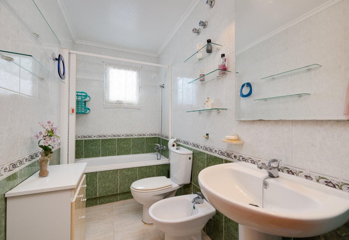 Rynek wtórny · Apartment · Torrevieja · Playa del cura