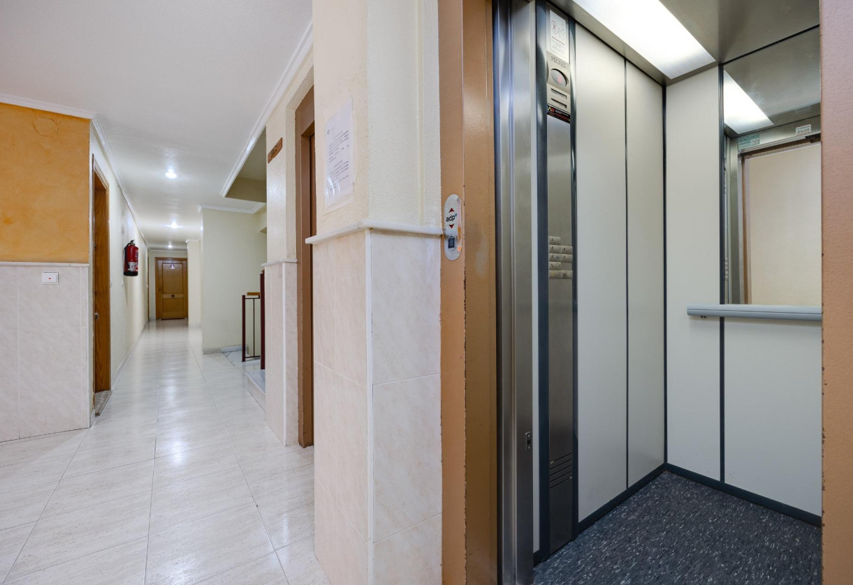 Rynek wtórny · Apartment · Torrevieja · Playa del cura