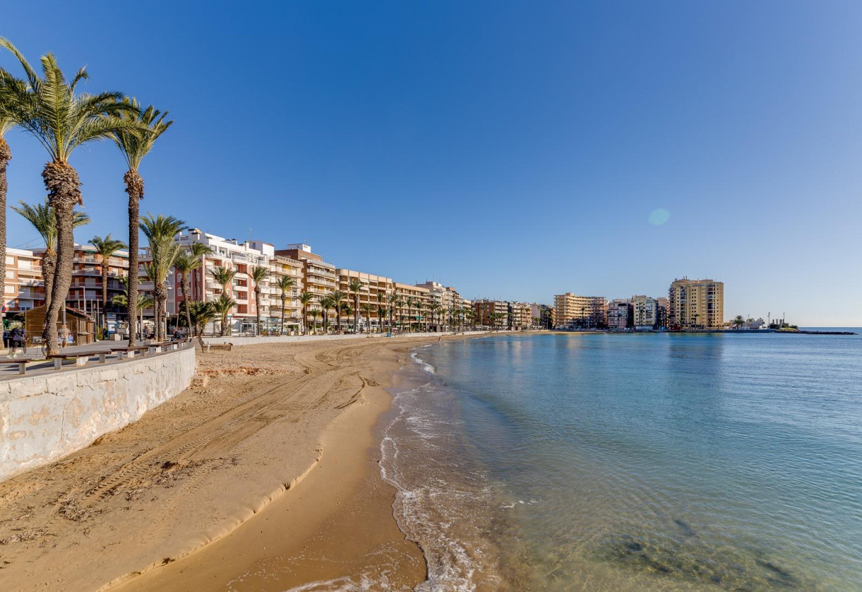 Rynek wtórny · Apartment · Torrevieja · Playa del cura