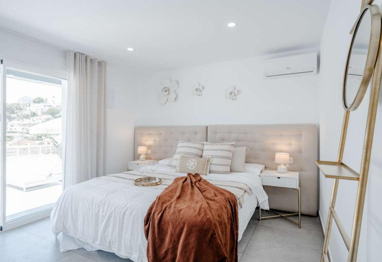 Resale · detached house · Calpe