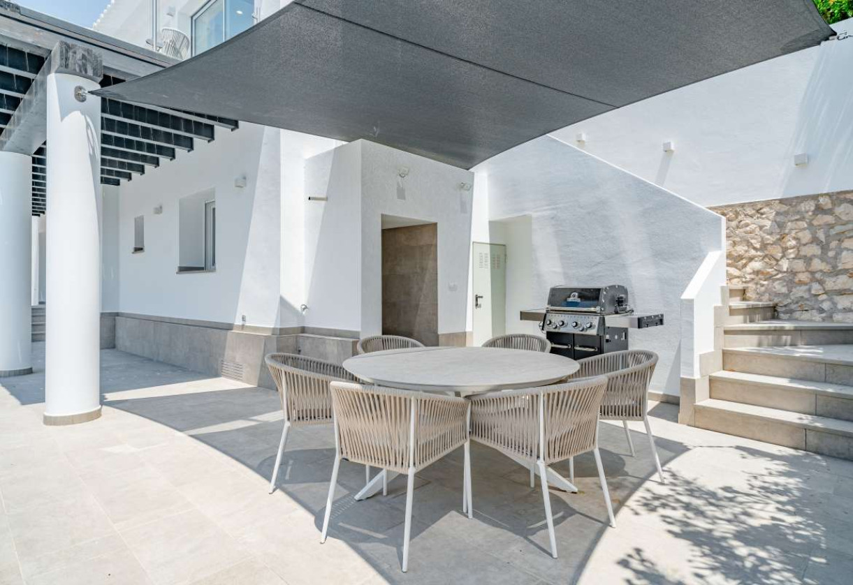Resale · detached house · Calpe