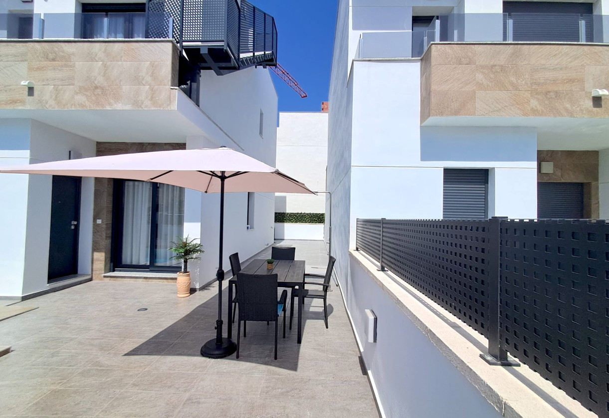 Sale · Villa · Torrevieja - El Hondo