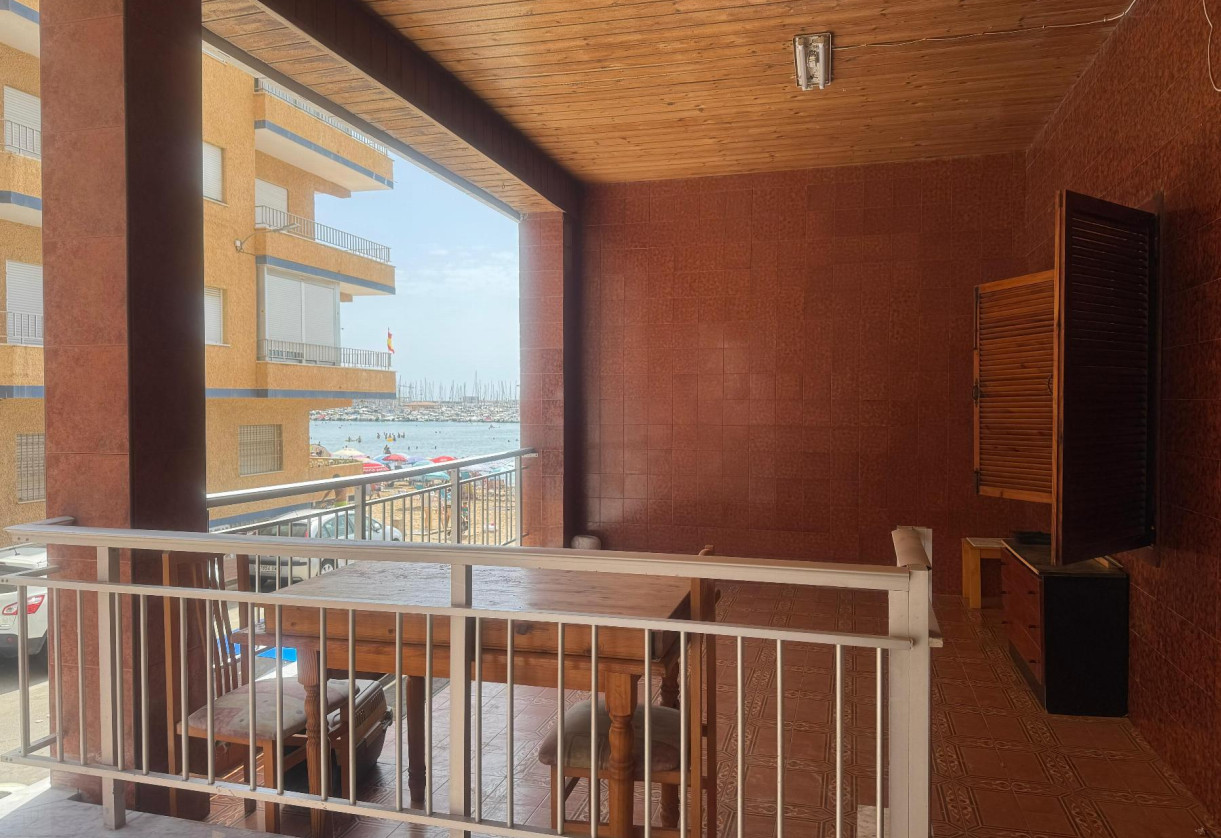 Reventa · APARTAMENTO · Torrevieja · Playa del Acequión