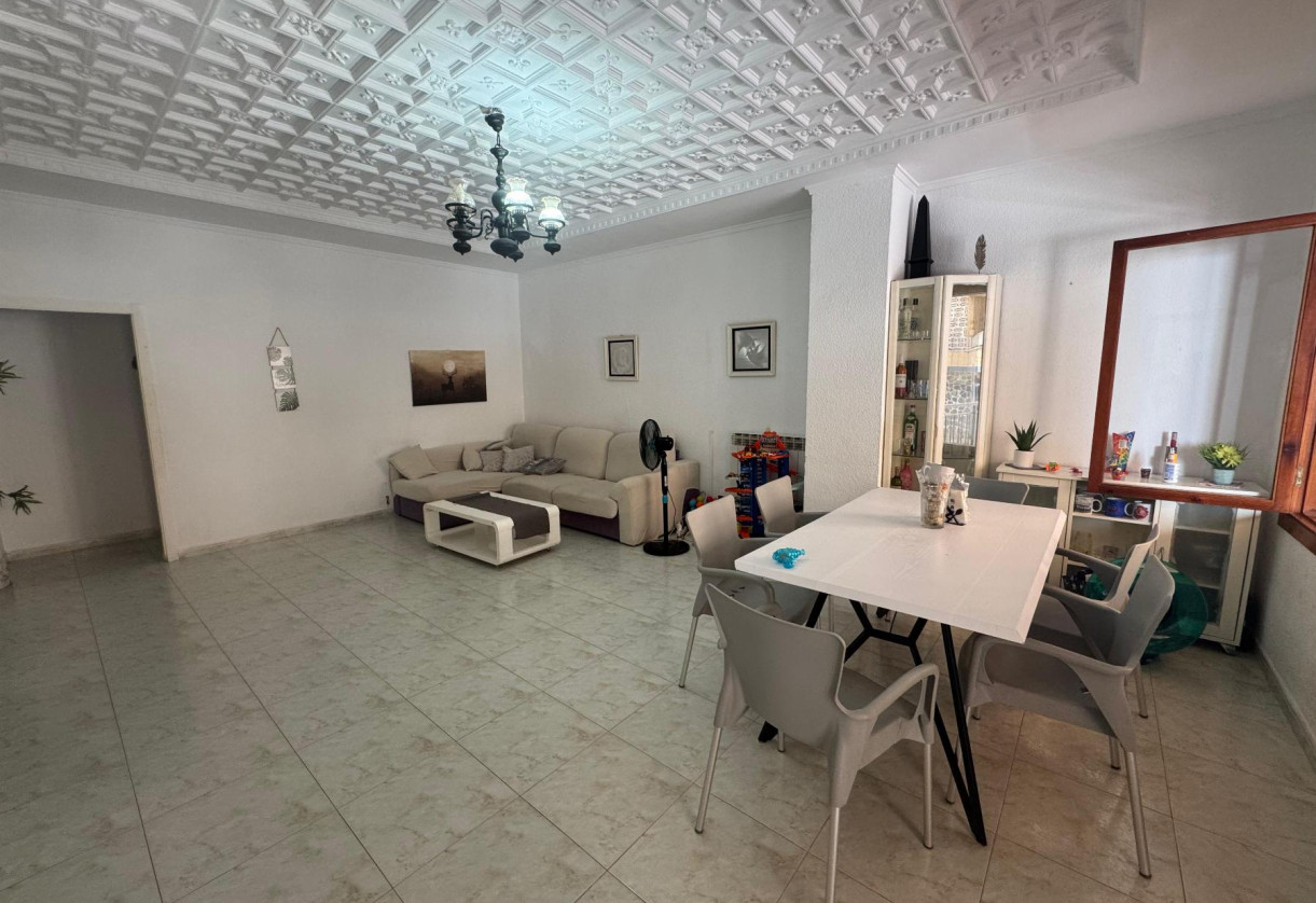 Reventa · APARTAMENTO · Torrevieja · Playa del Acequión