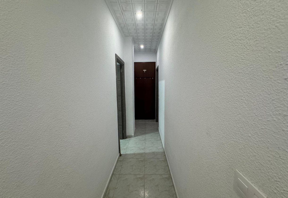 Reventa · APARTAMENTO · Torrevieja · Playa del Acequión